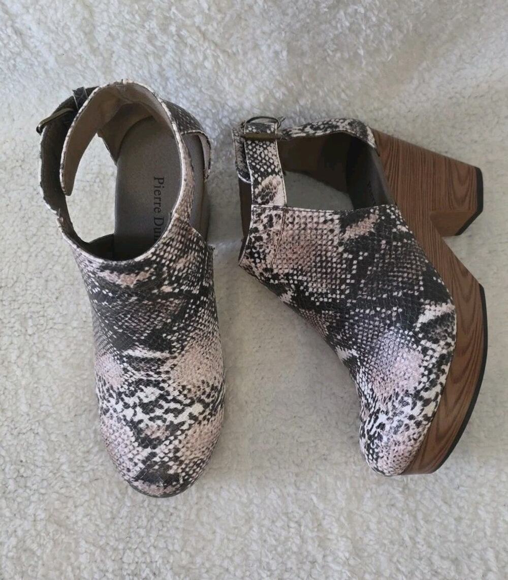 Pierre Dumas Ponce-1 Womens Size 8.5 Snake Print Heeled Shoes Cutout Side Buckle